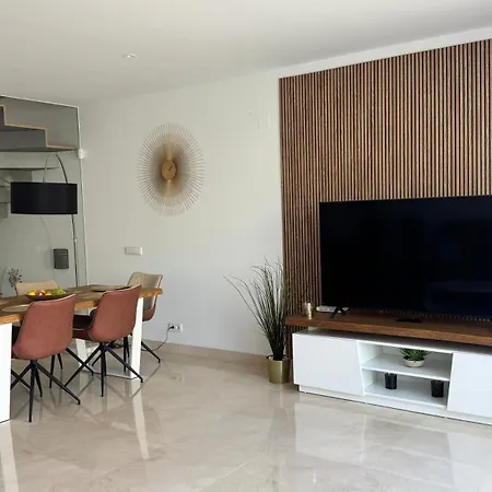 Villa Serenity By The Sea In La Valvega,